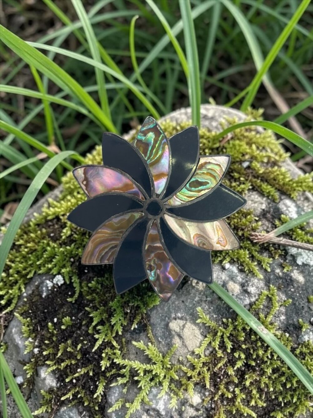 Sterling Silver Taxco Pinwheel Abalone &‎ Onyx Pendant/Brooch